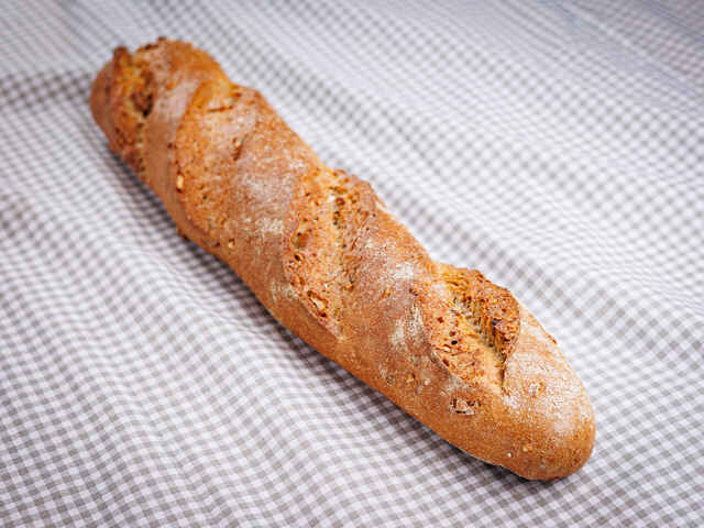 Nussbaguette (Roggen)